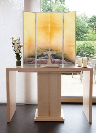 06_Altar-SPlus-DreiKreuze